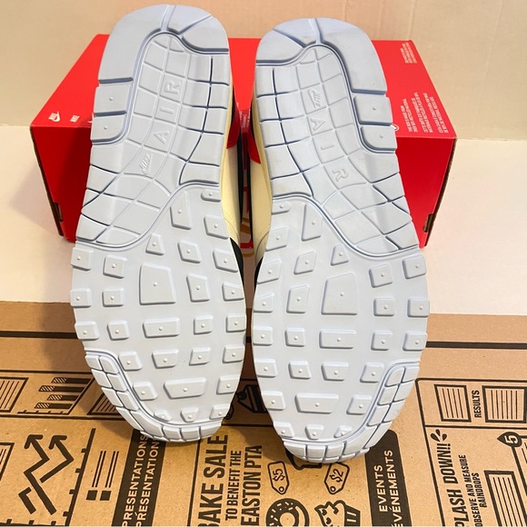 Unisex Air Max 1 Sail Royal Tint. It’s Women’s 9.5 or Mens size 8. - Picture 9 of 12